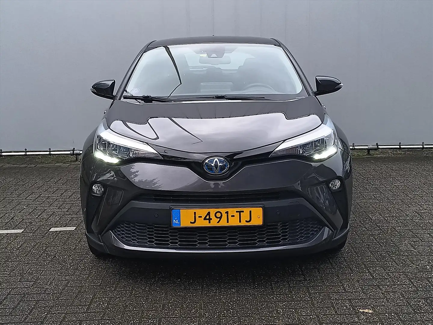 Toyota C-HR 2.0 Hybrid 184pk CVT Dynamic TREKHAAK Gris - 2