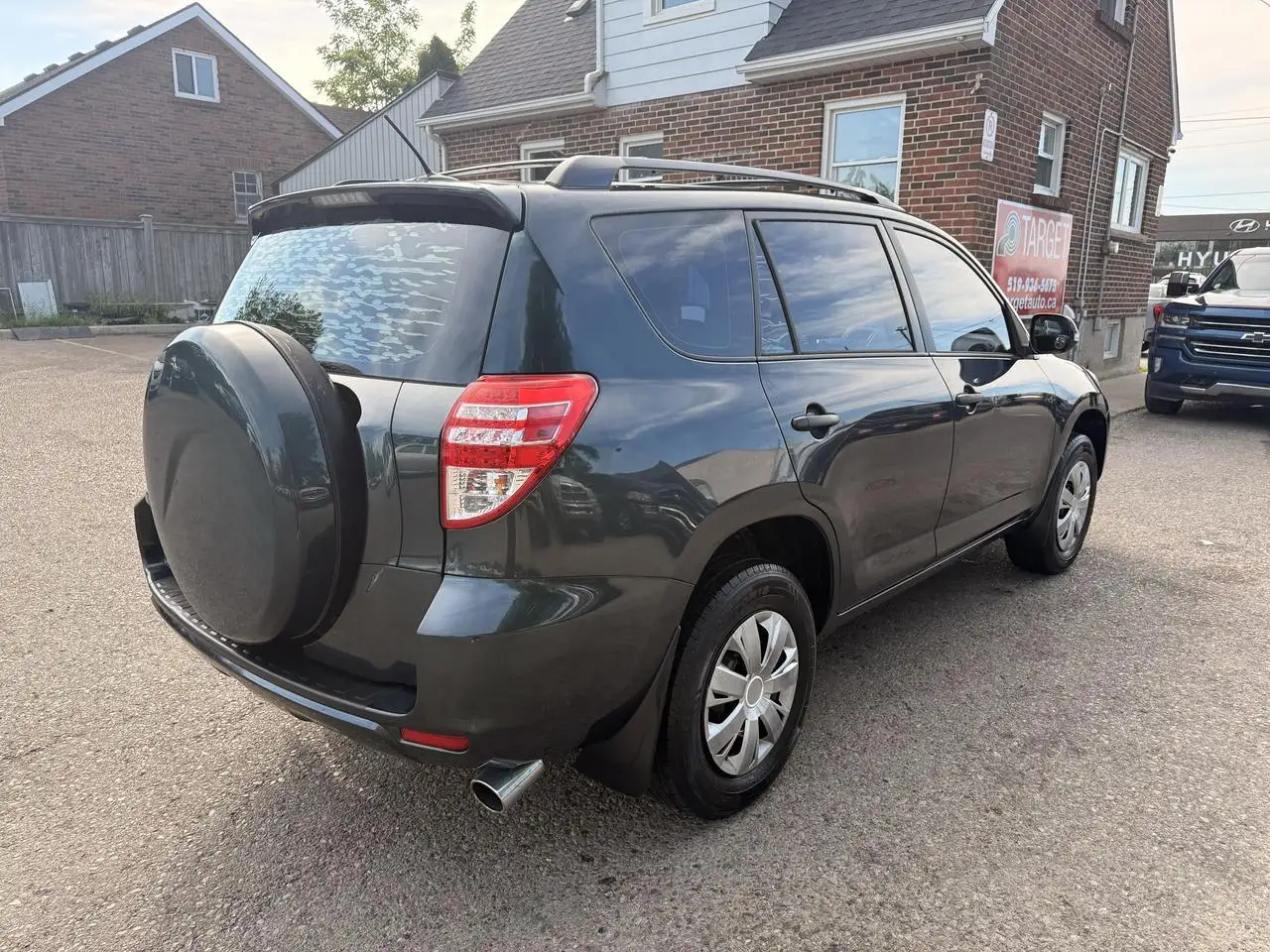 Toyota RAV 4 снимка Toyota RAV 4