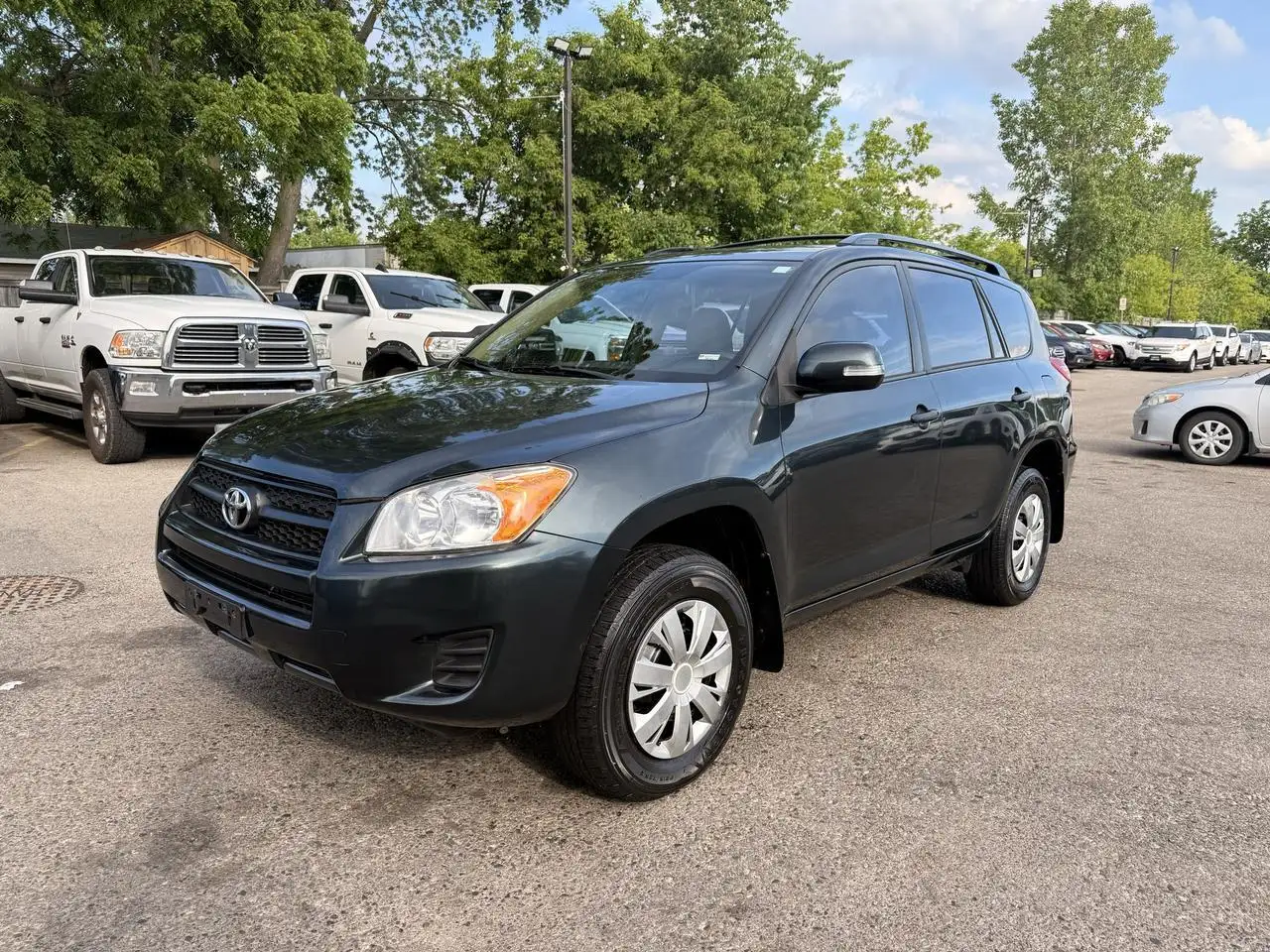 Toyota RAV 4 снимка Toyota RAV 4