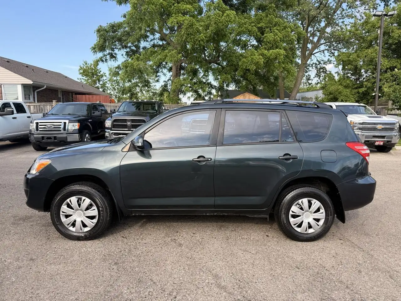 Toyota RAV 4 снимка Toyota RAV 4