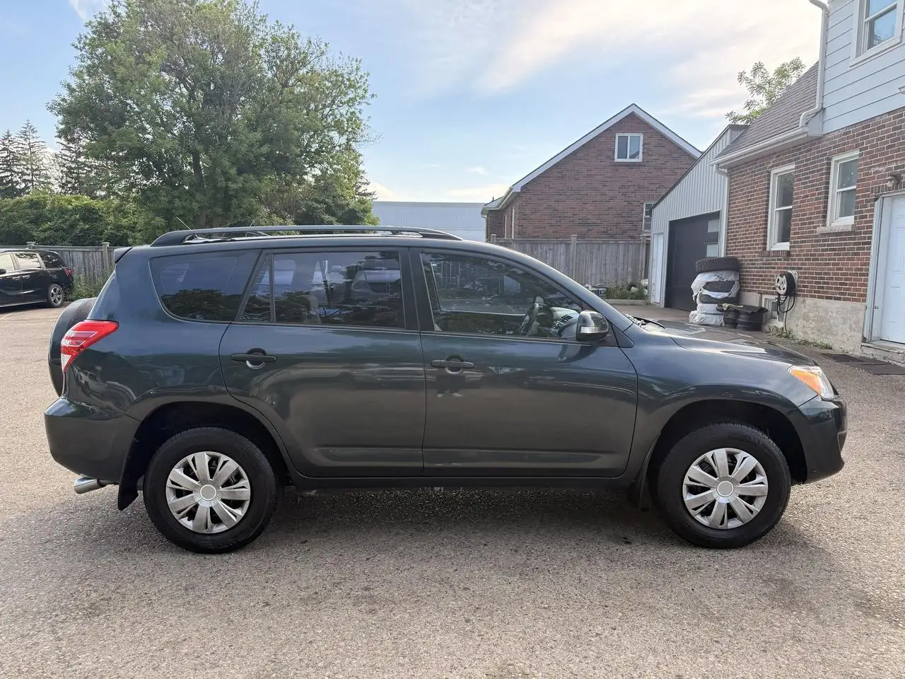 Toyota RAV 4 снимка Toyota RAV 4