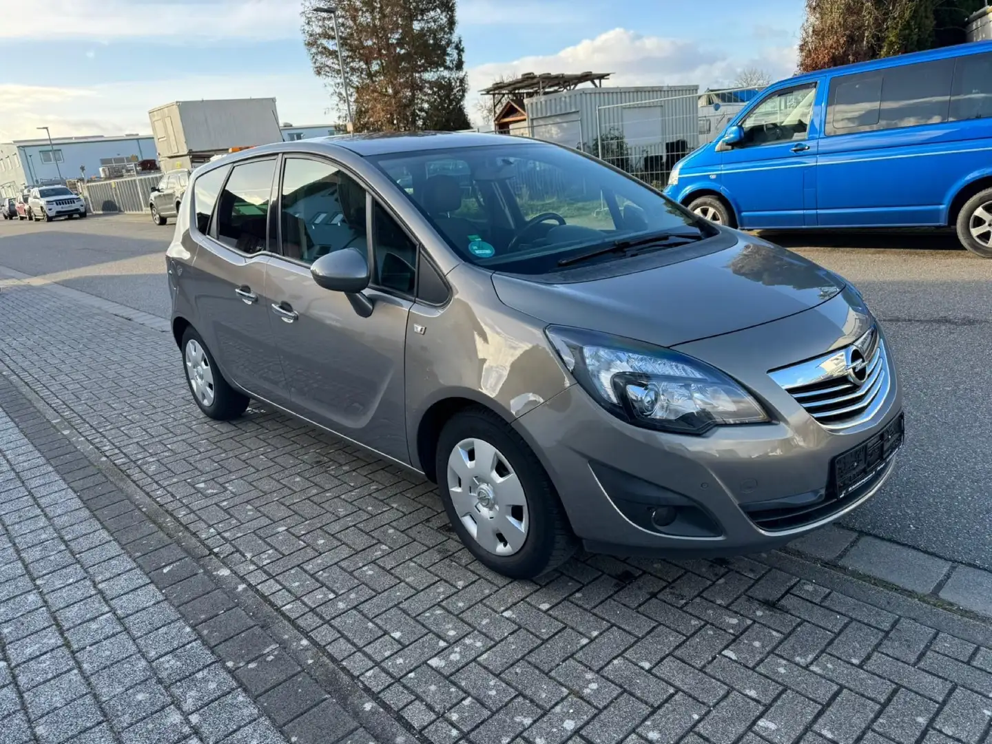 Opel Meriva 1.4 Edition Grau - 2