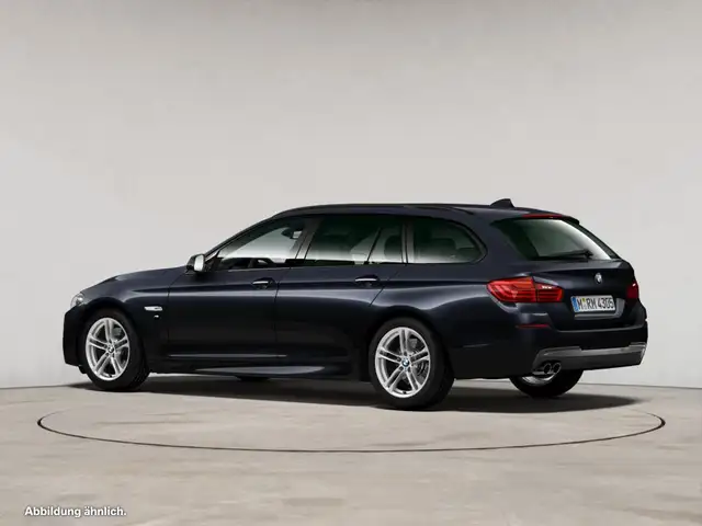 BMW 5 Series view 9
