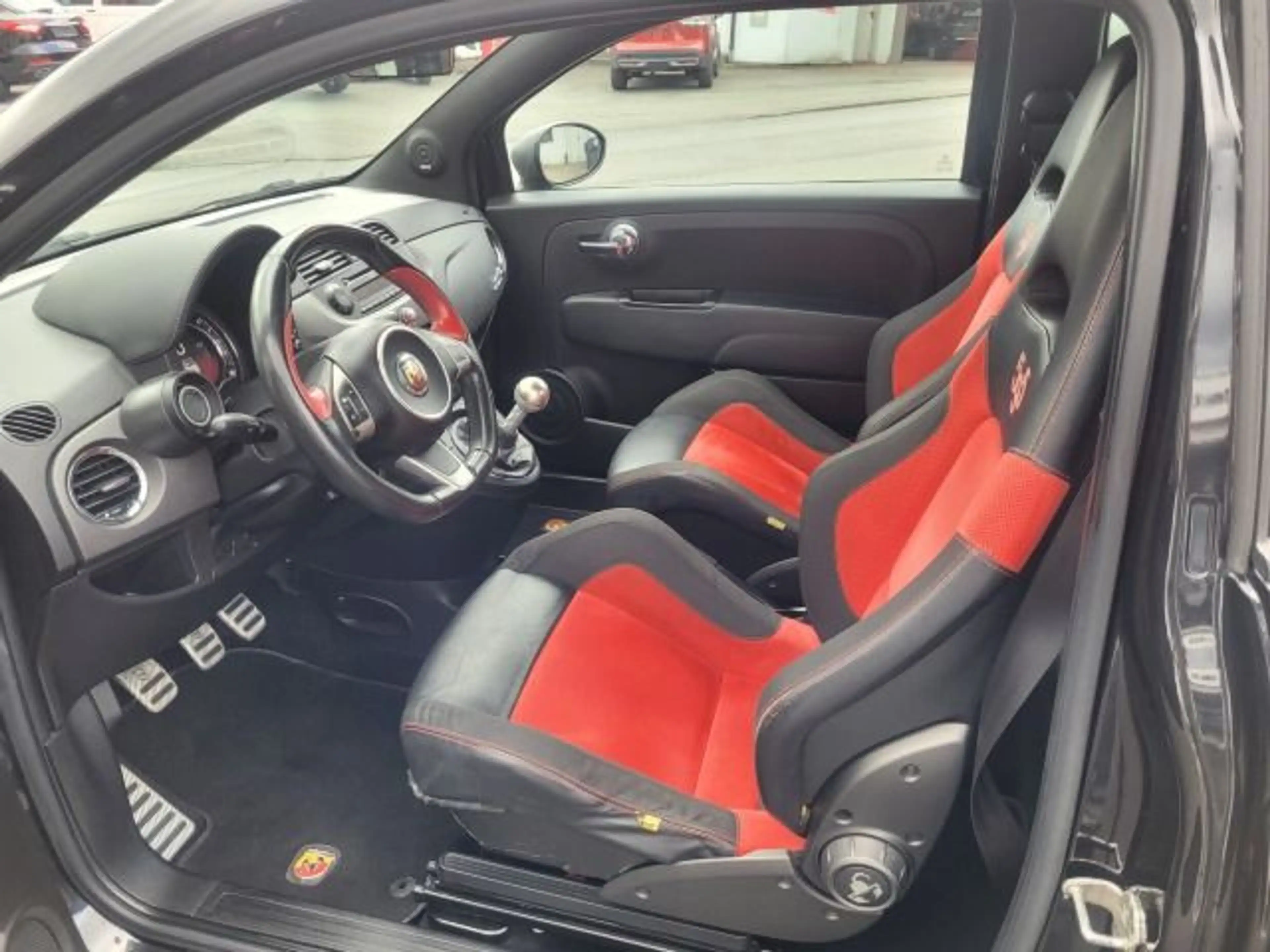 Abarth 500 595 Competizione — photo 11