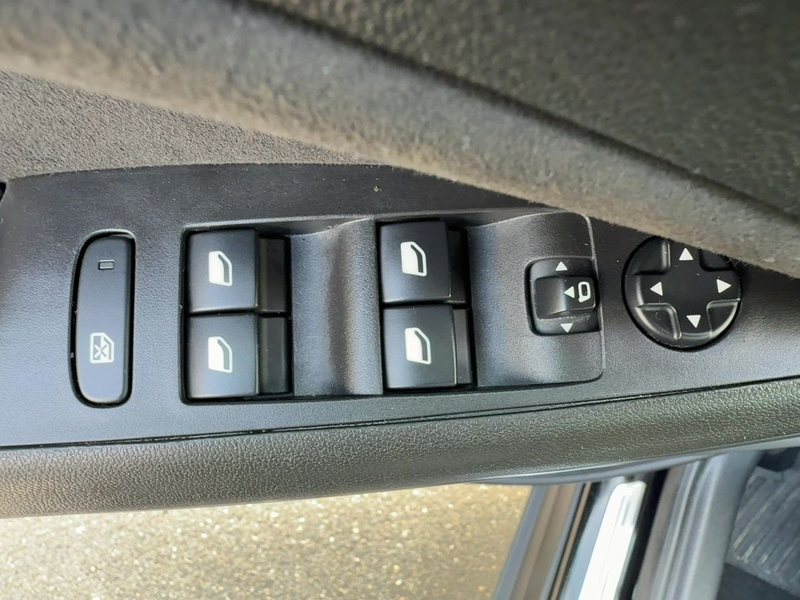 Opel Crossland (X) 1.2 Turbo Ultimate Automatik LED K — photo 13