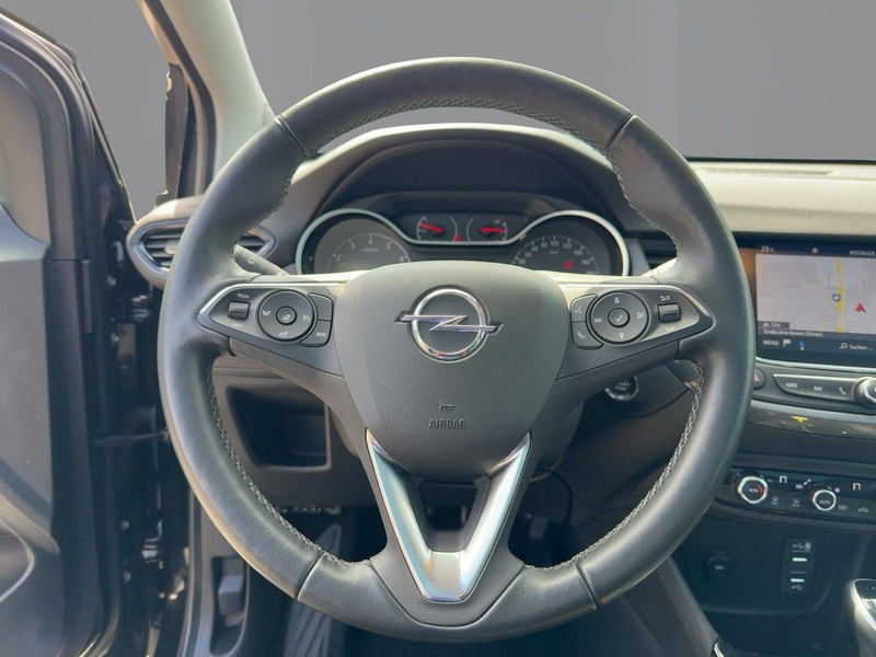 Opel Crossland (X) 1.2 Turbo Ultimate Automatik LED K — photo 9