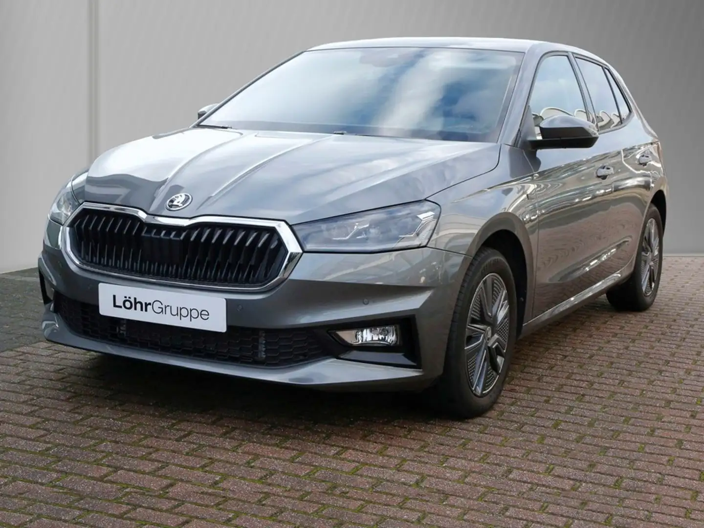 Skoda Fabia Tour 1.0 TSI 7-Gang DSG Grau - 2
