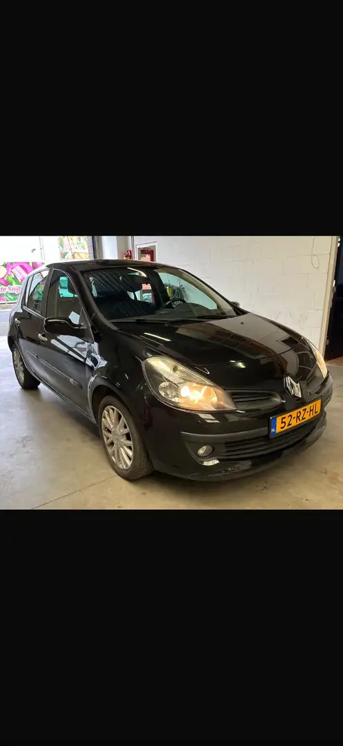 Renault Clio 1.6-16V Privilège Zwart - 1