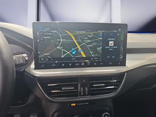 Ford Focus view 14