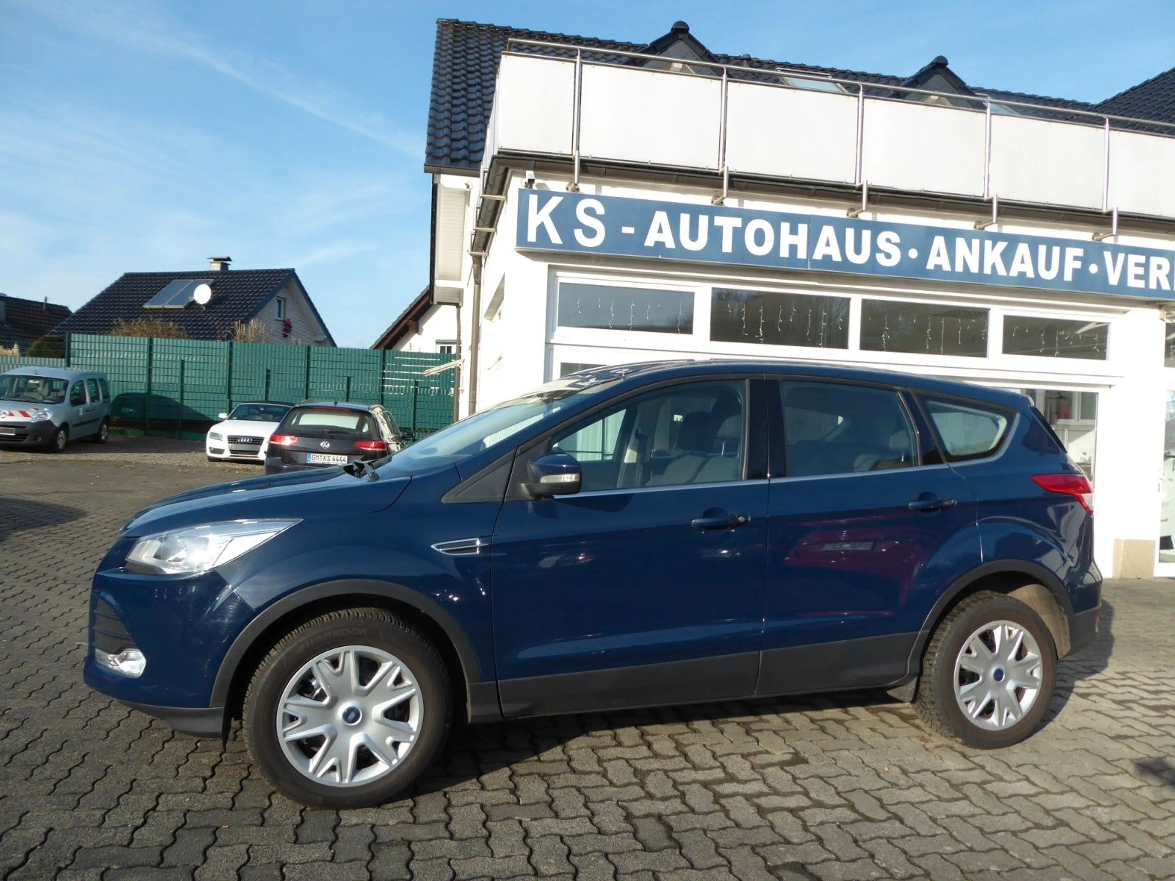 Ford Kuga Trend — photo 11