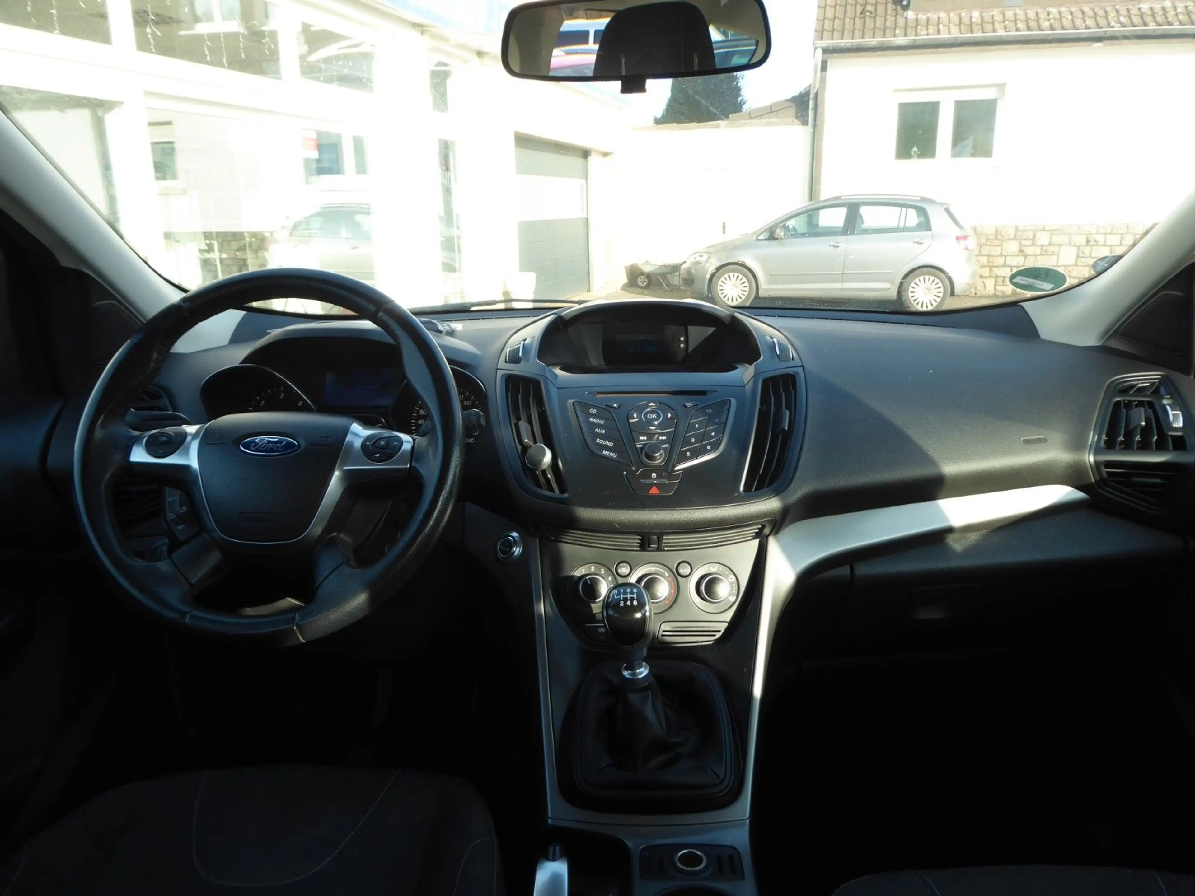 Ford Kuga Trend — photo 10