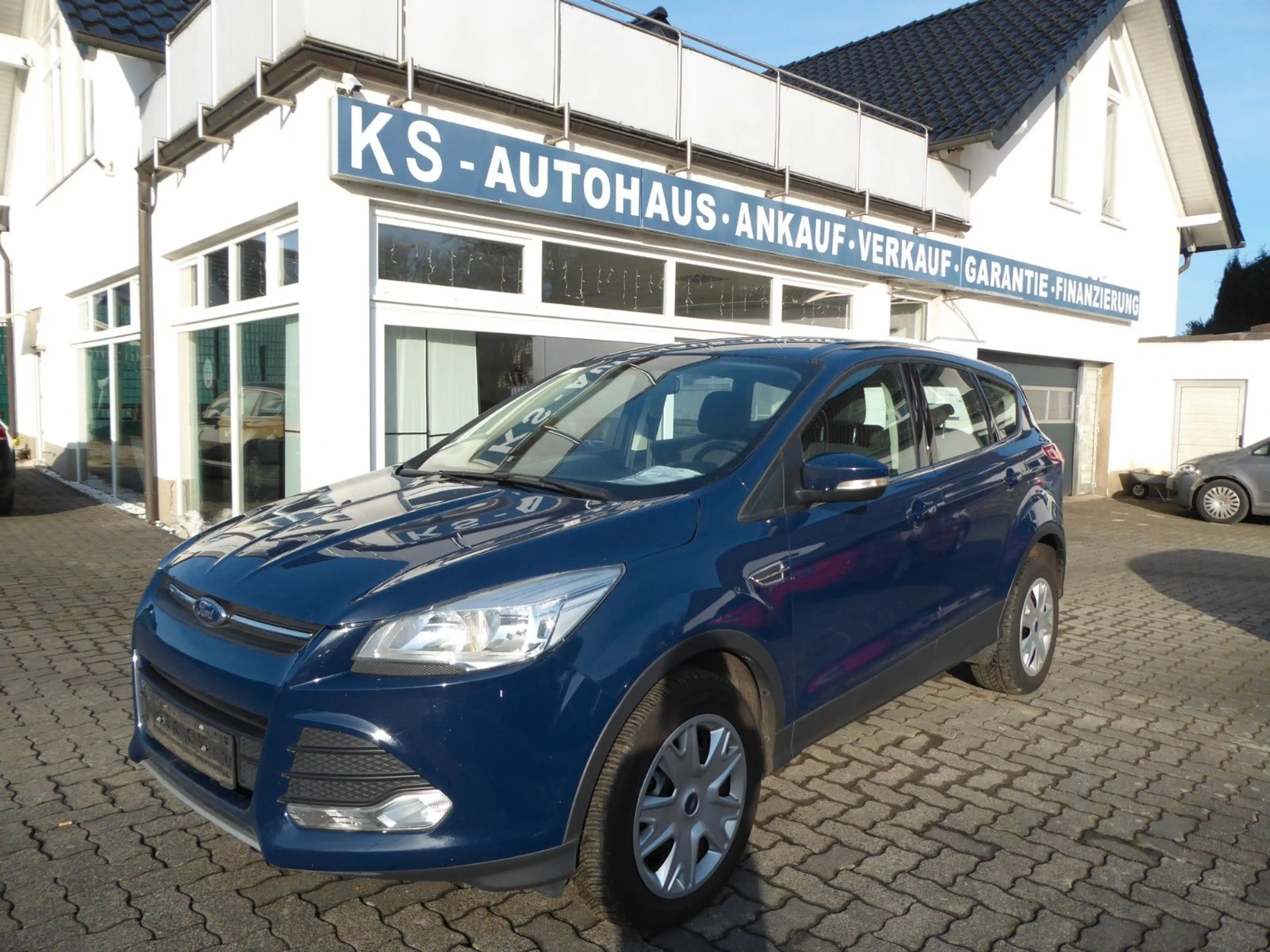 Ford Kuga Trend — photo 13