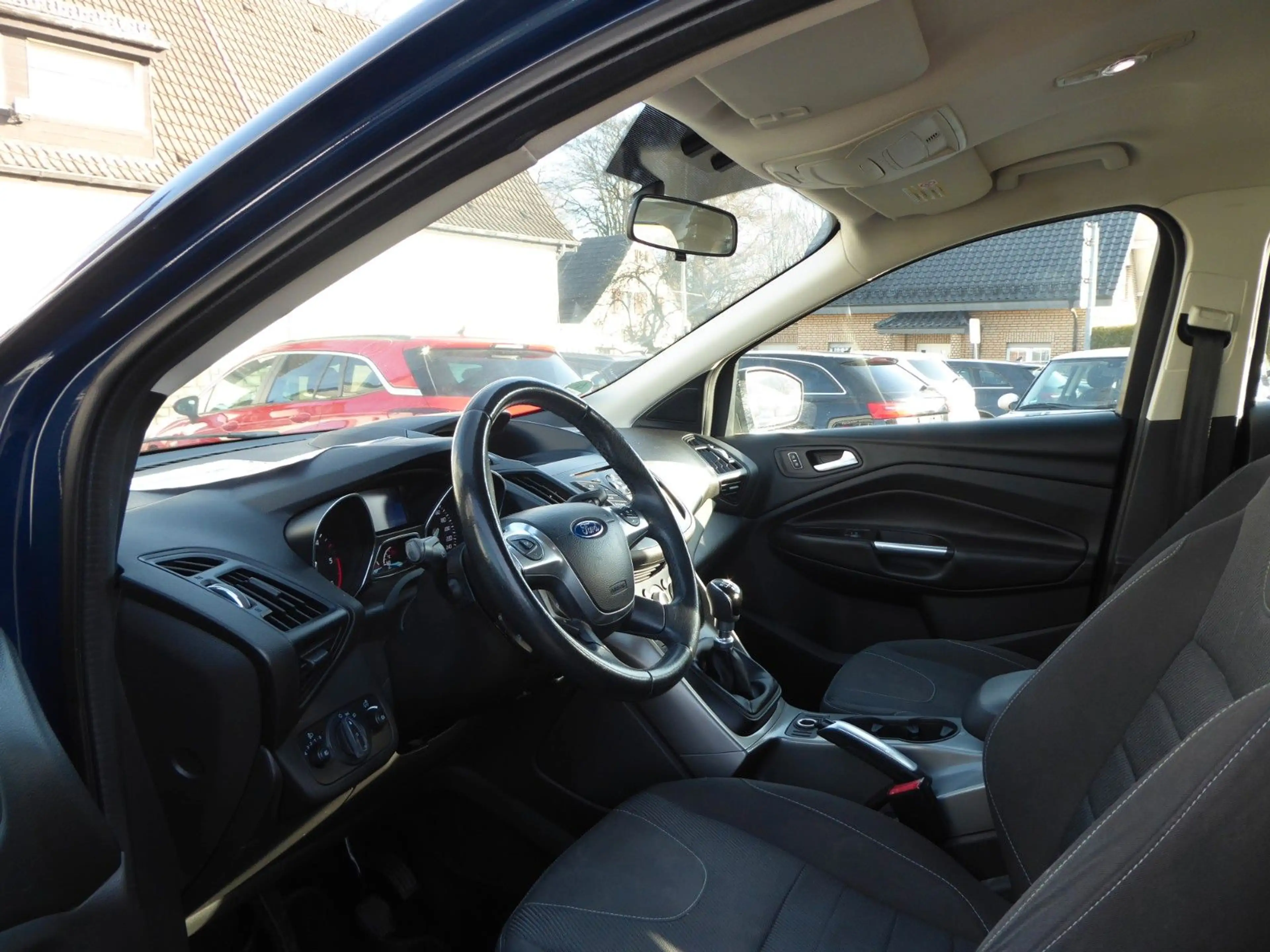 Ford Kuga Trend — photo 9
