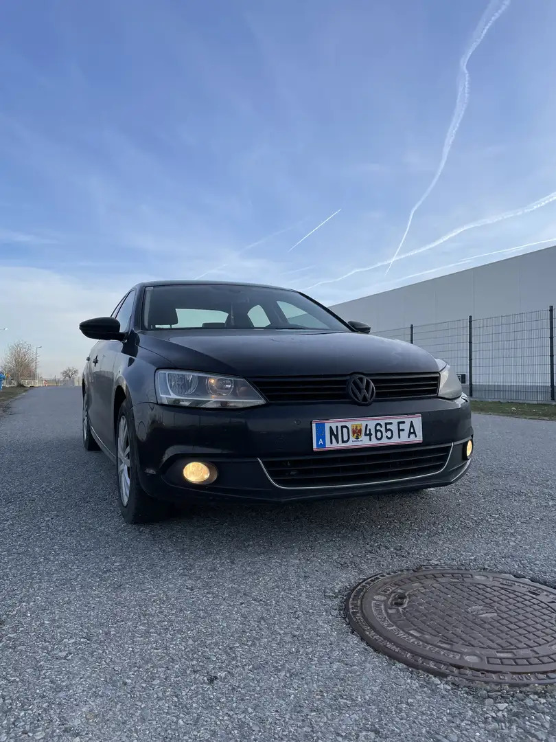 Volkswagen Jetta Highline 1,6 TDI DPF Aut. - 2