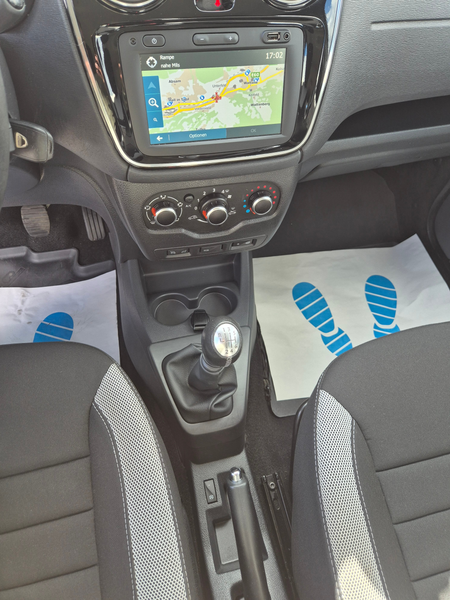 Dacia Lodgy Stepway — photo 12