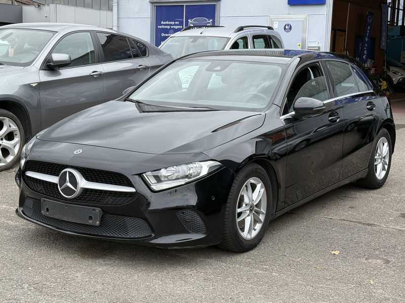 Mercedes-Benz A 180 A 180 d