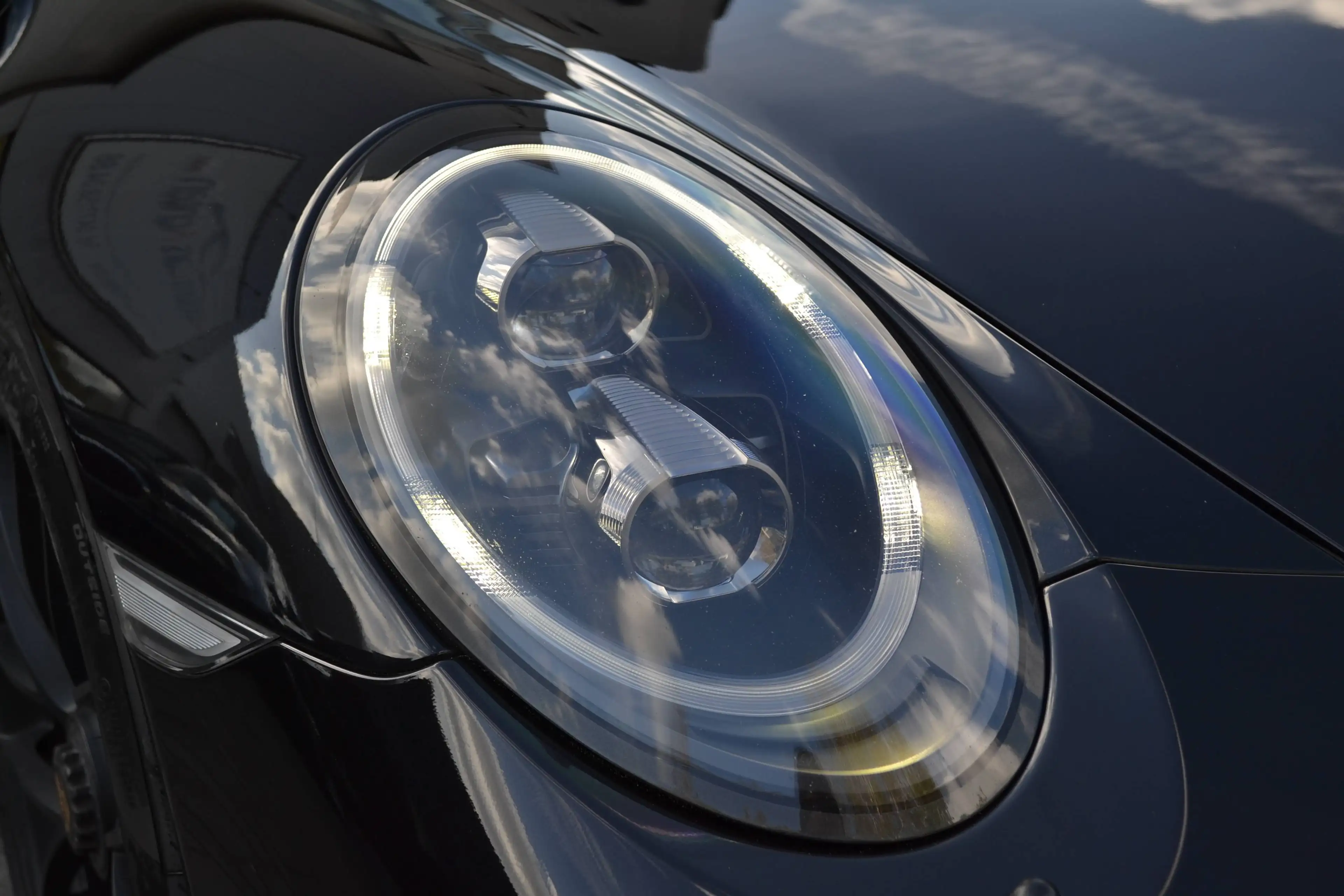 Porsche Targa 911 Carrera 4 GTS Targa 3.0 Turbo PDK — photo 5