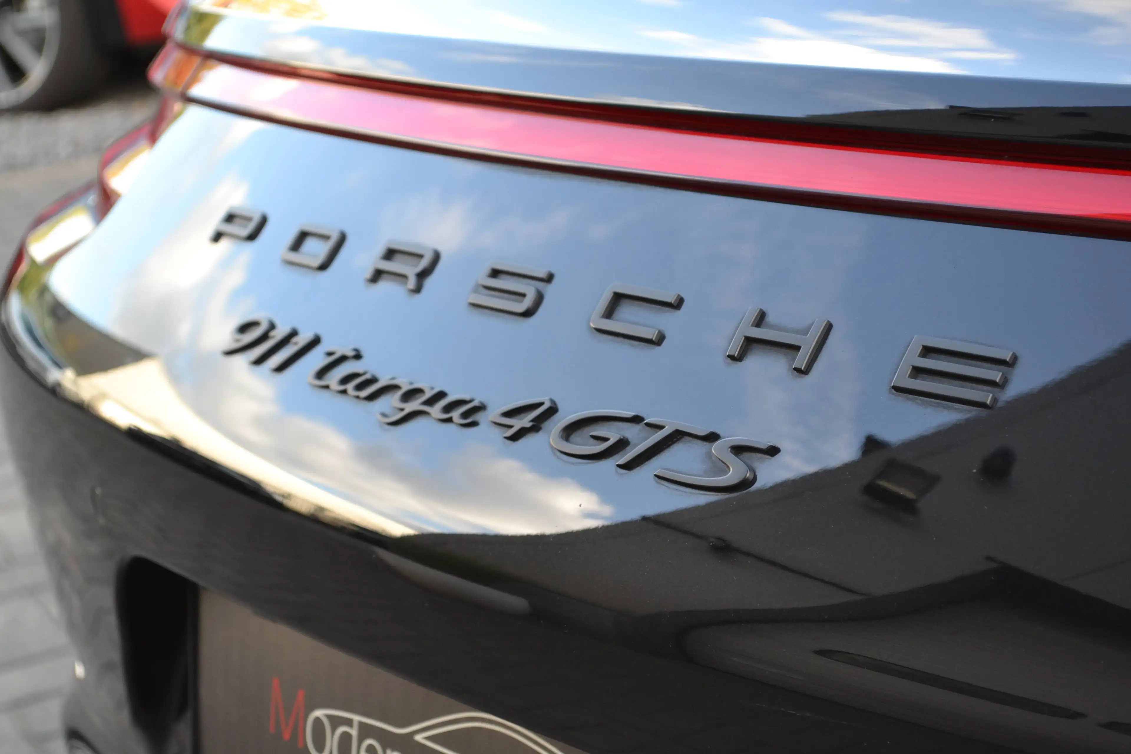 Porsche Targa 911 Carrera 4 GTS Targa 3.0 Turbo PDK — photo 7