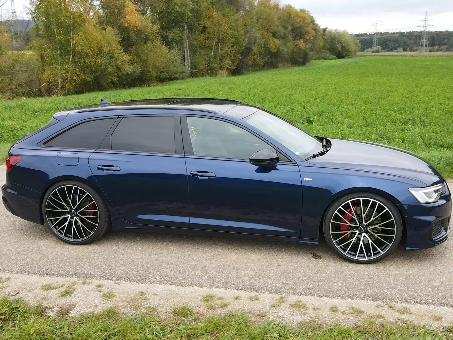Audi A6 Avant Plug-in-Hybrid 55 TFSI e quattro S-line Blau - 2