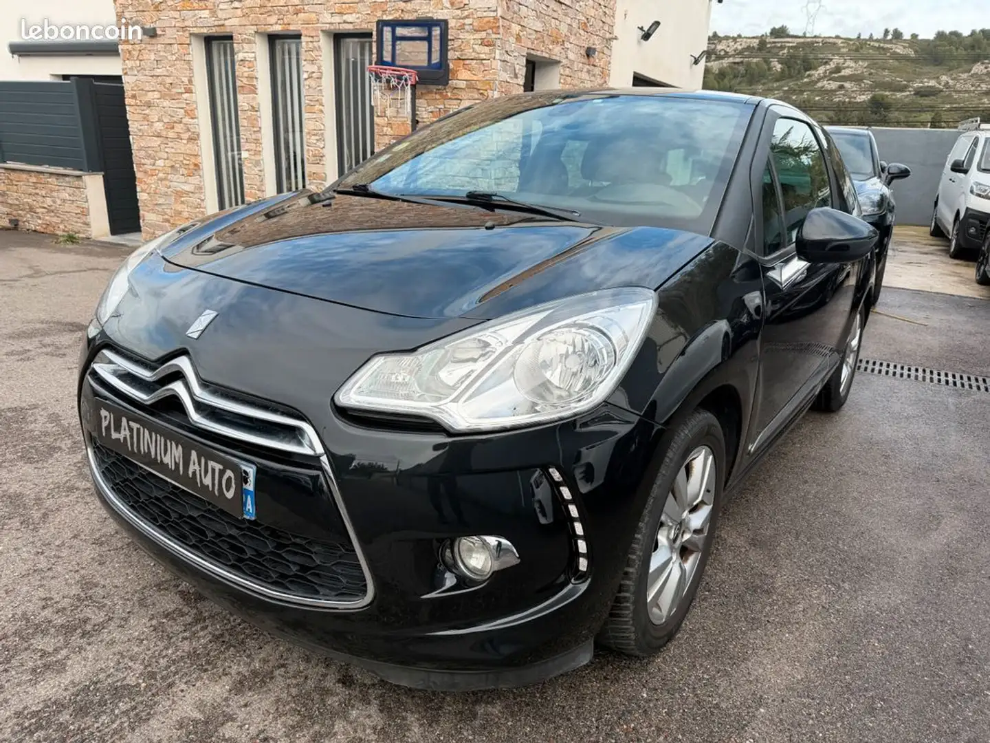 Citroen DS3 Citroën 1.6 E-Hdi 90 Airdream Executive Noir - 1