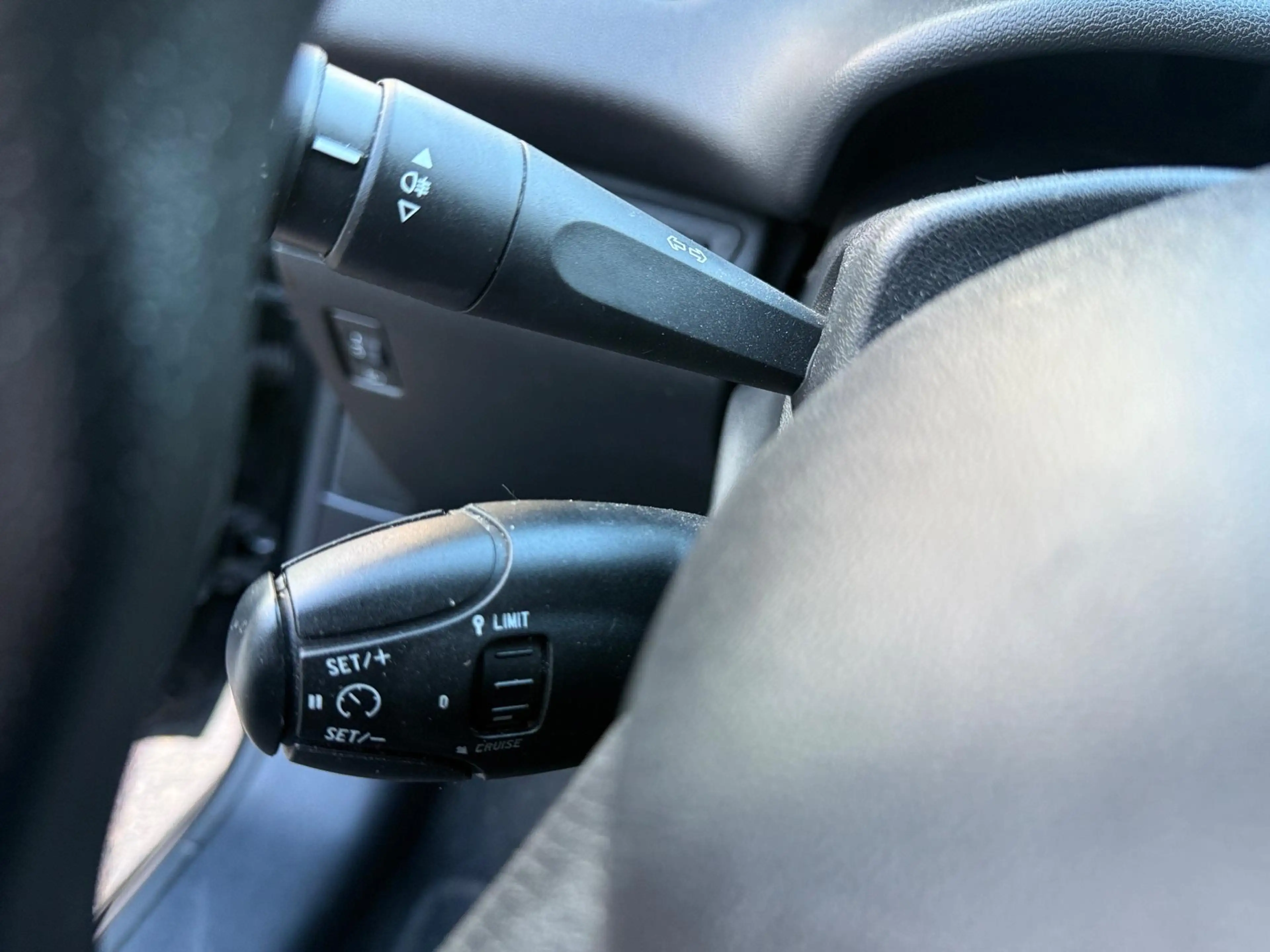 Peugeot 208 1.0 PureTech Access (( garantie ))) km n.a.p — photo 9