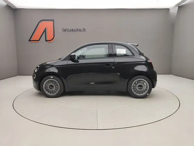 Fiat 500 view 4