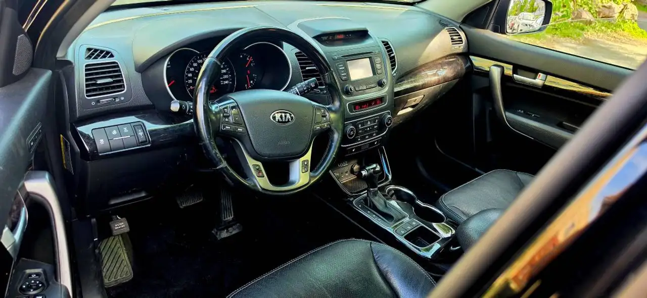 Kia Sorento снимка Kia Sorento