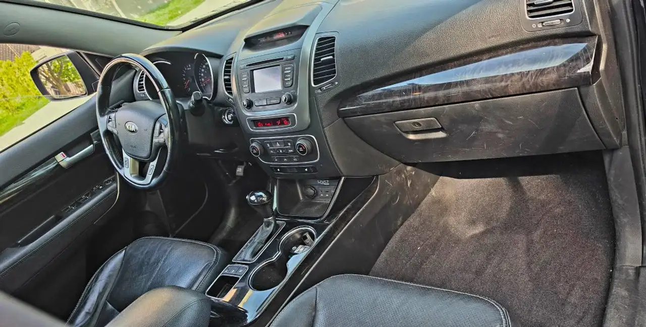 Kia Sorento снимка Kia Sorento