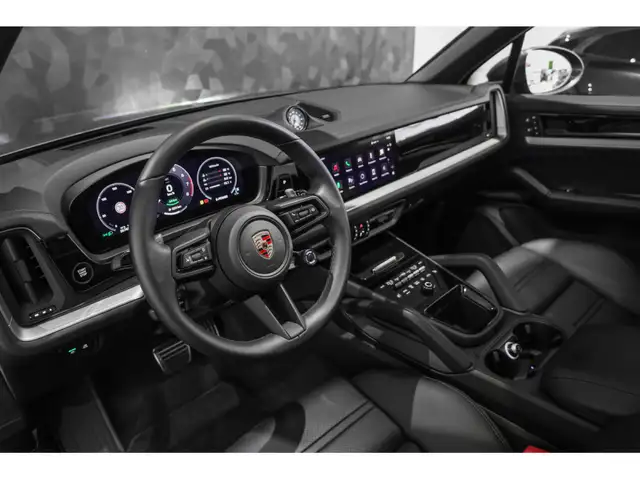 Porsche Cayenne view 9
