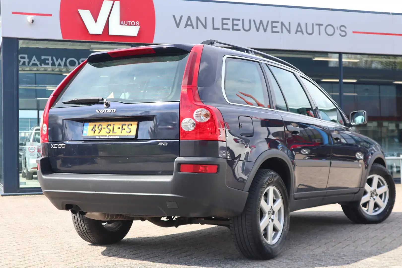 Volvo XC90 2.4D Kinetic | Radio CD | Leer | 7 Persoons | APK Blauw - 2