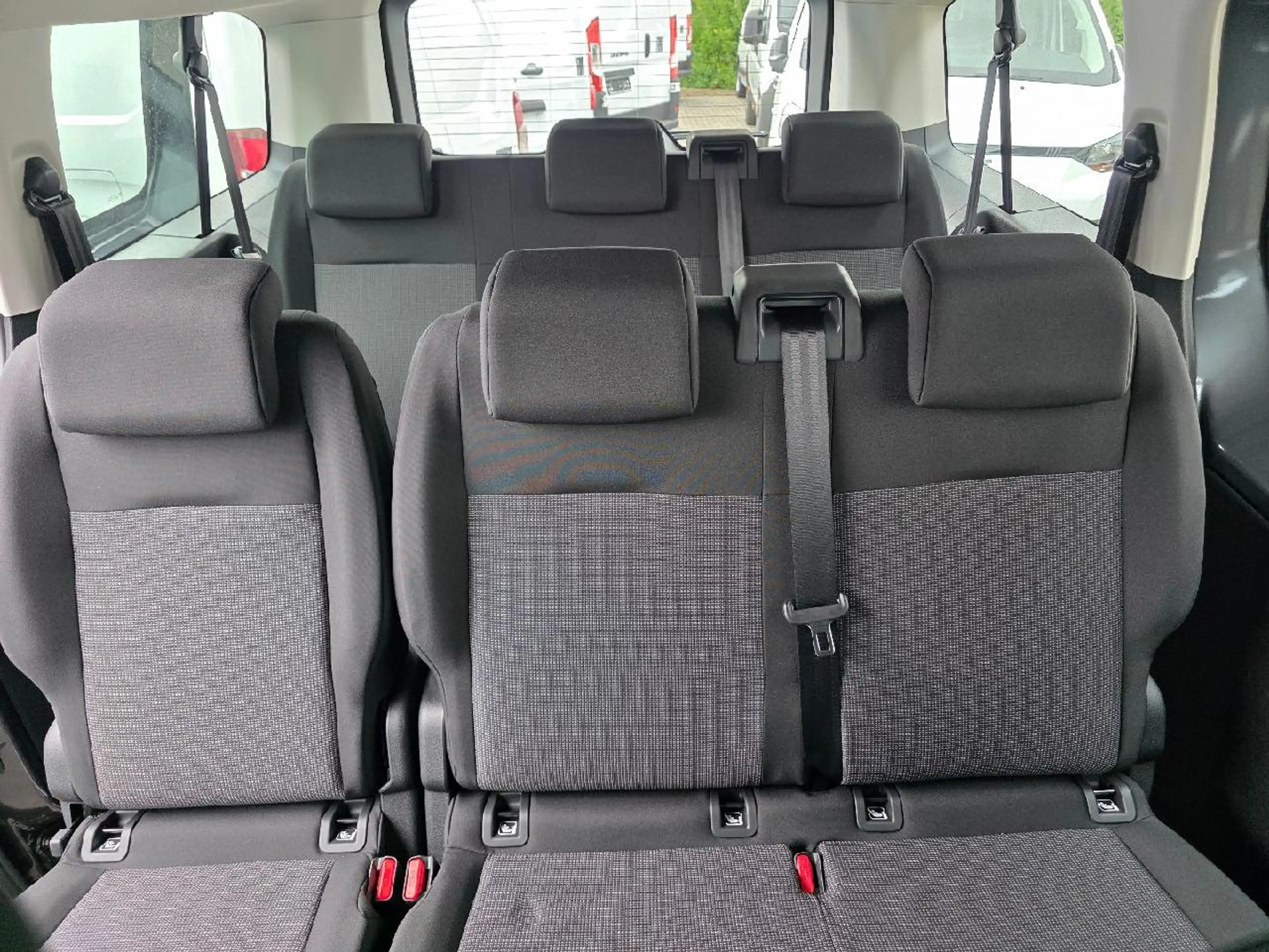Fiat Ulysse 180 BlueHDi L3 9-Sitzer Navi Carplay Klima PDC... — photo 8