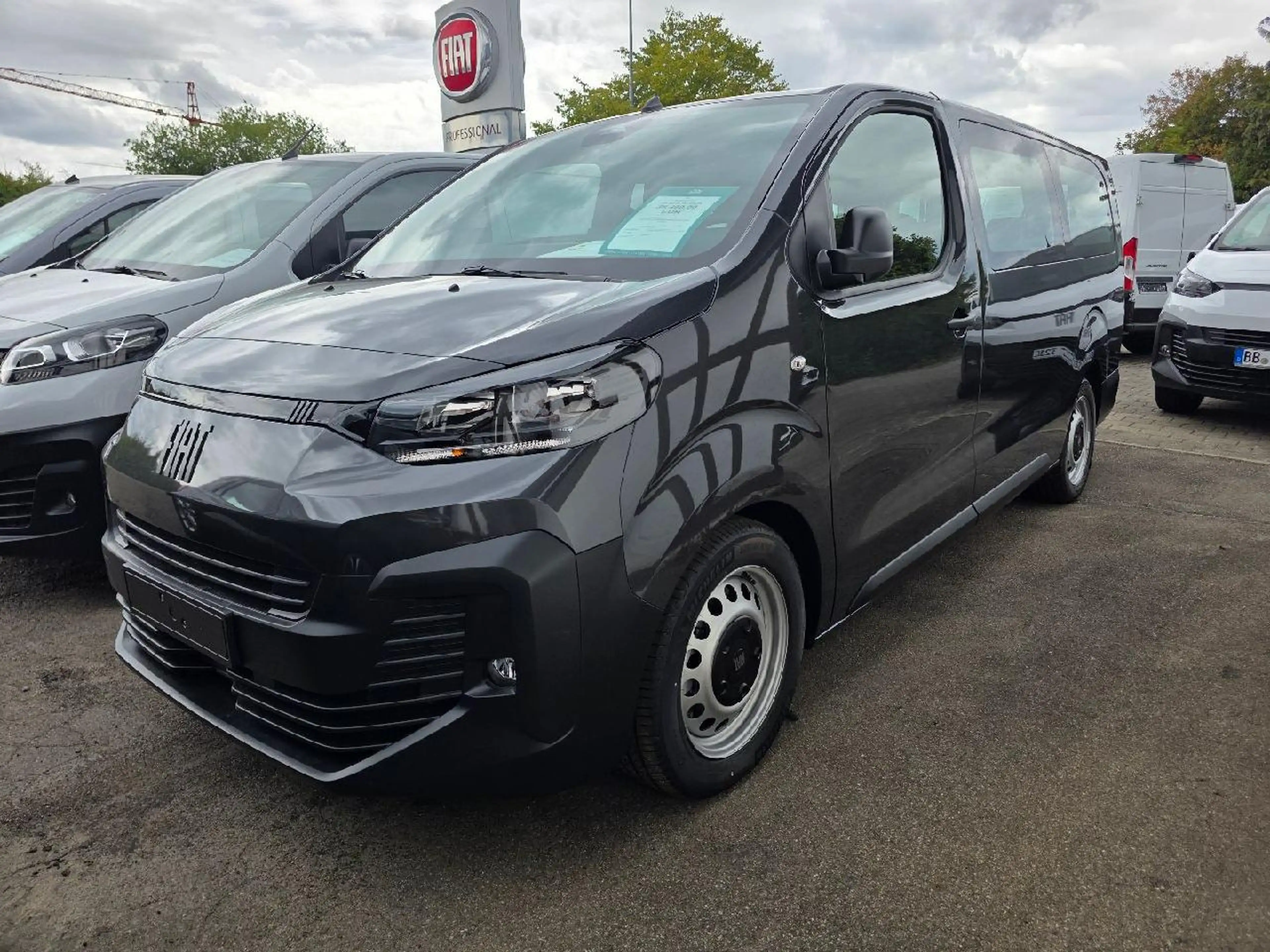 Fiat Ulysse 180 BlueHDi L3 9-Sitzer Navi Carplay Klima PDC...