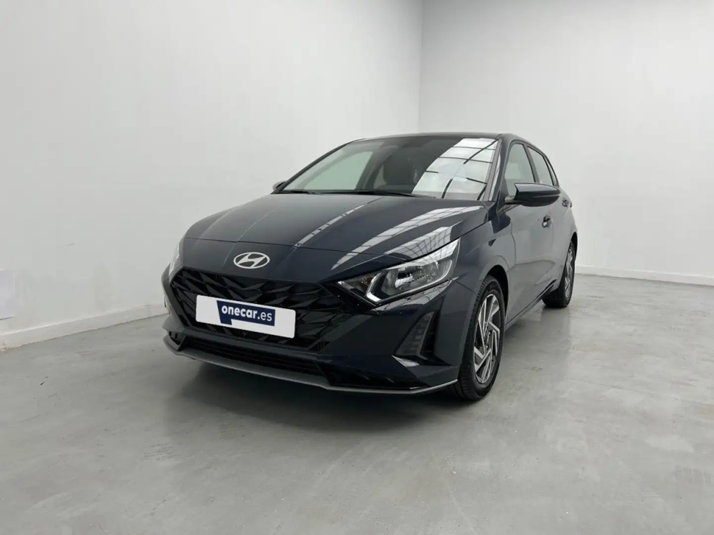 Hyundai i20 1.0 TGDI Klass 100 Gris - 1