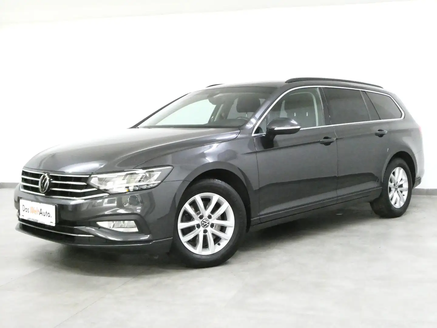 Volkswagen Passat Variant DSG LED Navi Ahk ACC App DAB R-Kamera Massage USB Grau - 1