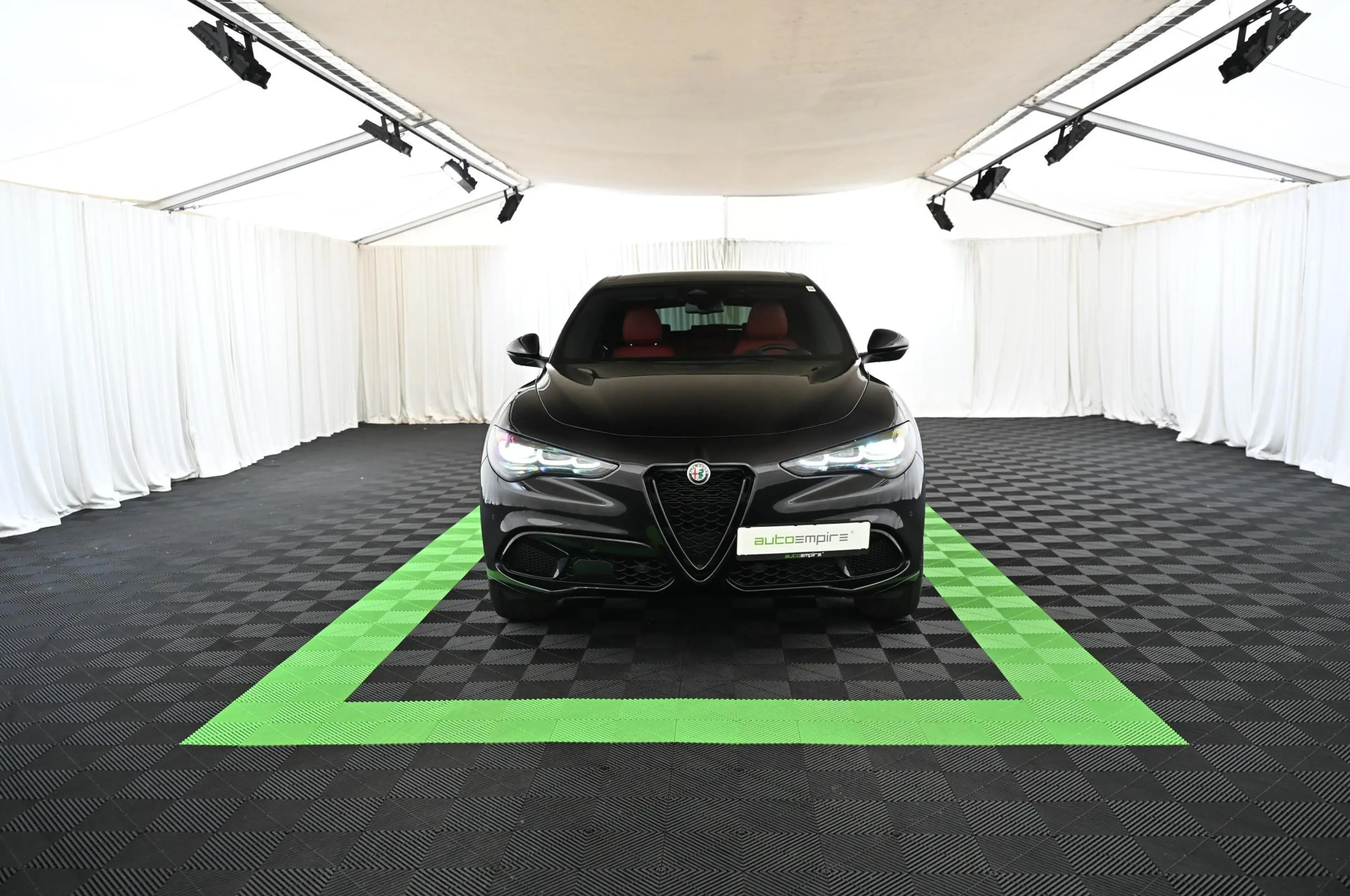 Alfa Romeo Stelvio 2.2 Q4 AT8 Veloce LED/NAVI/PANO/AHK/21 — photo 3