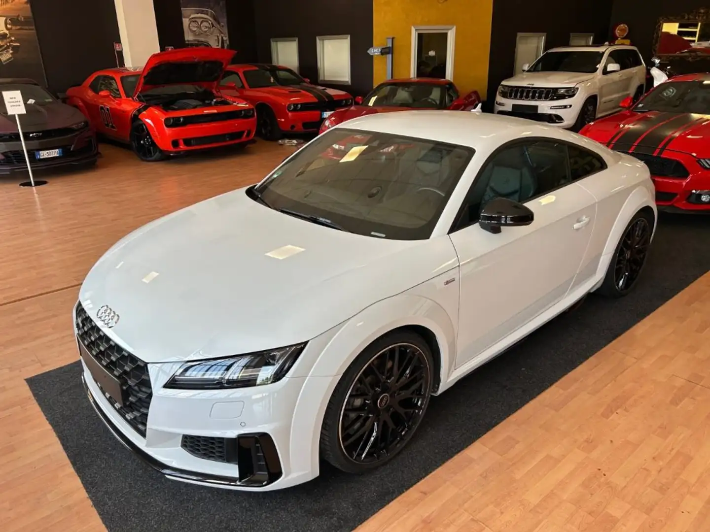 Audi TT Coupé 45 TFSI S tronic S-Line Virtual-Magnetic Bianco - 2