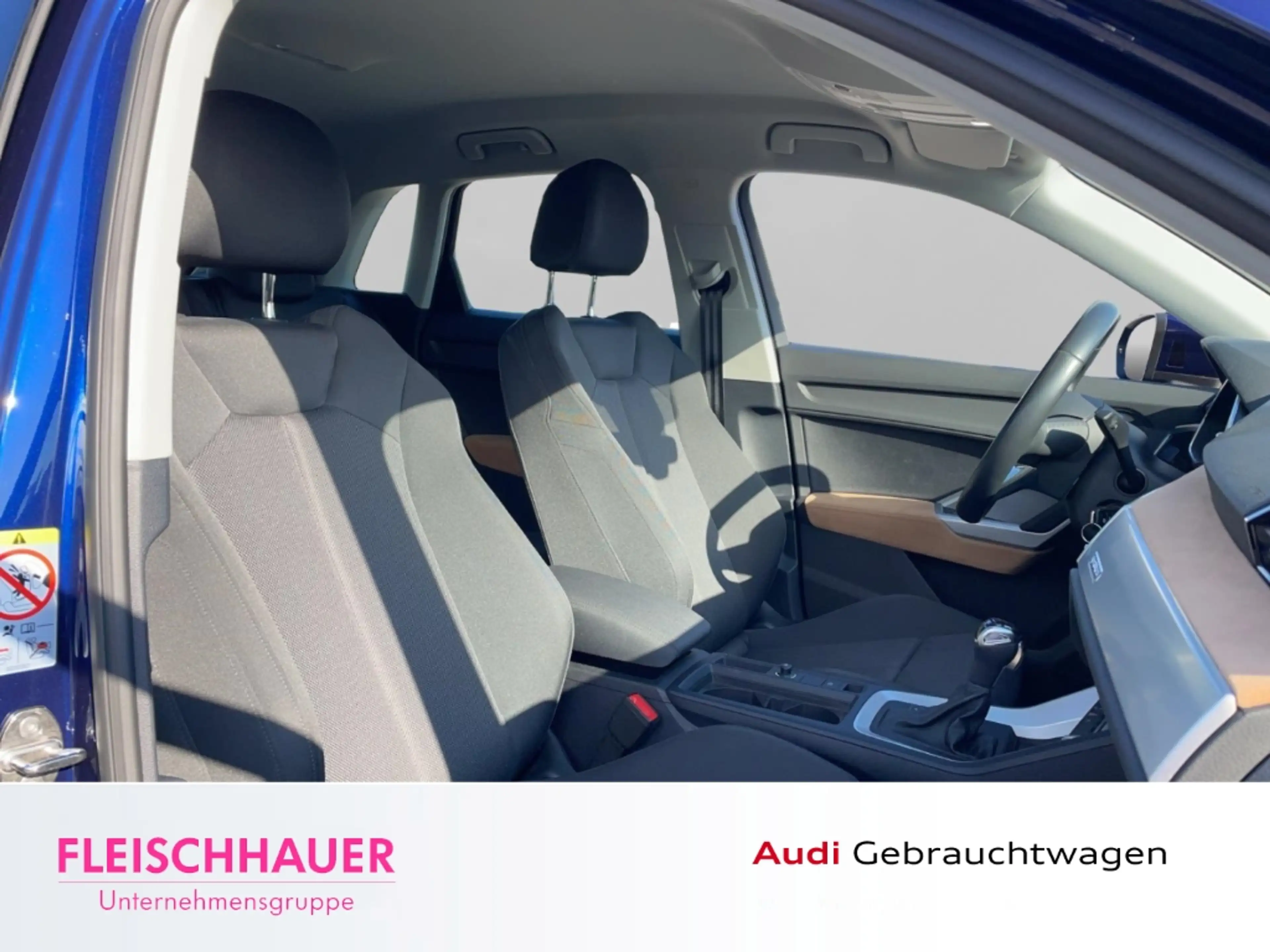 Audi Q3 40 TFSI quattro advanced AHKschwenk SHZ Sportsitze — photo 10