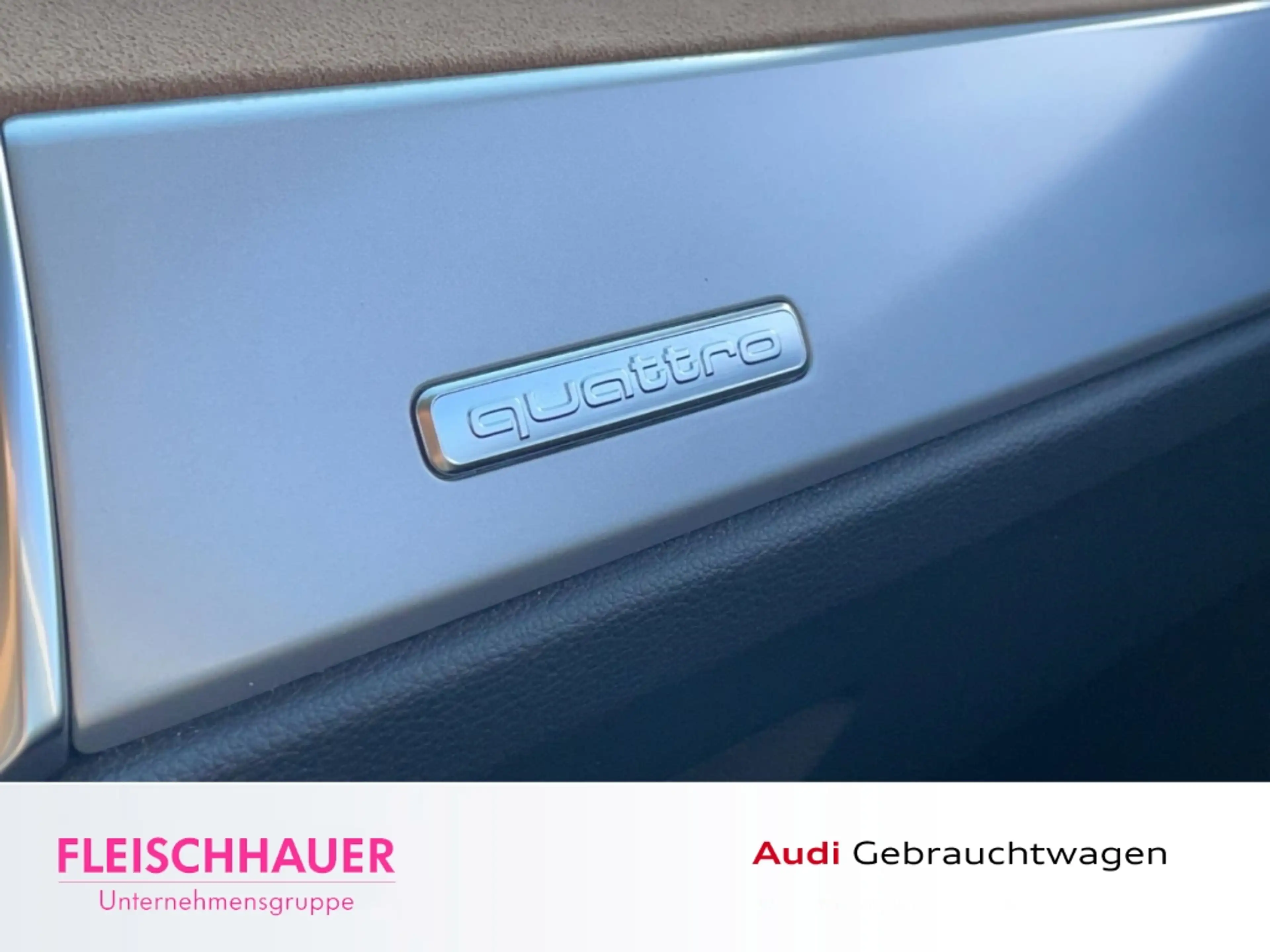 Audi Q3 40 TFSI quattro advanced AHKschwenk SHZ Sportsitze — photo 19