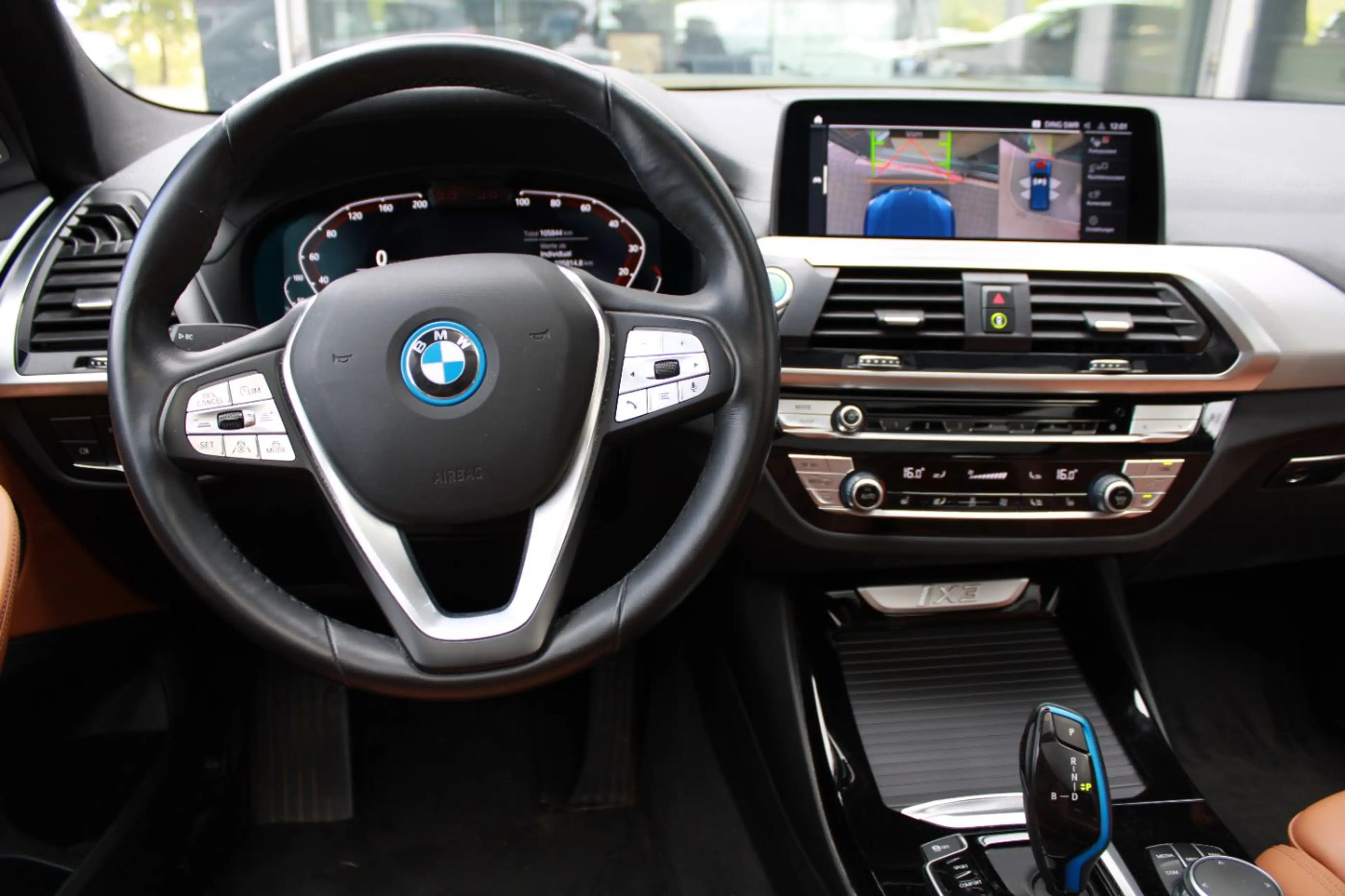 BMW iX3 HUD H&K AHK DAB 360° LED Gestiksteuerung — photo 10