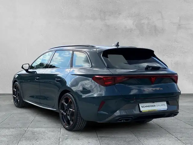 Cupra Leon view 3