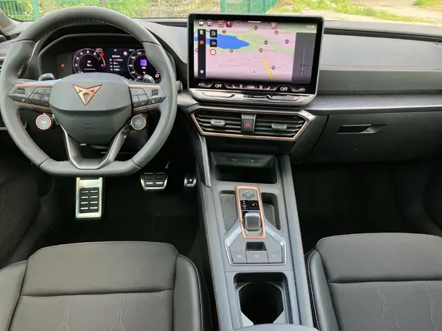 Cupra Leon view 14