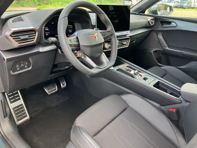 Cupra Leon view 10