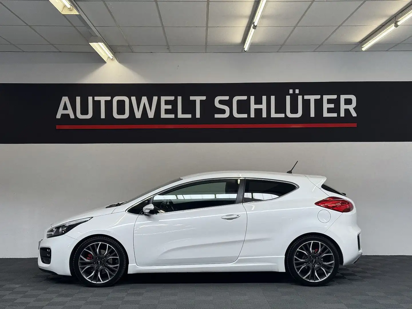 Kia Ceed / cee'd GT Challenge PDC*SHZ*Lenkradhz* Fehér - 2