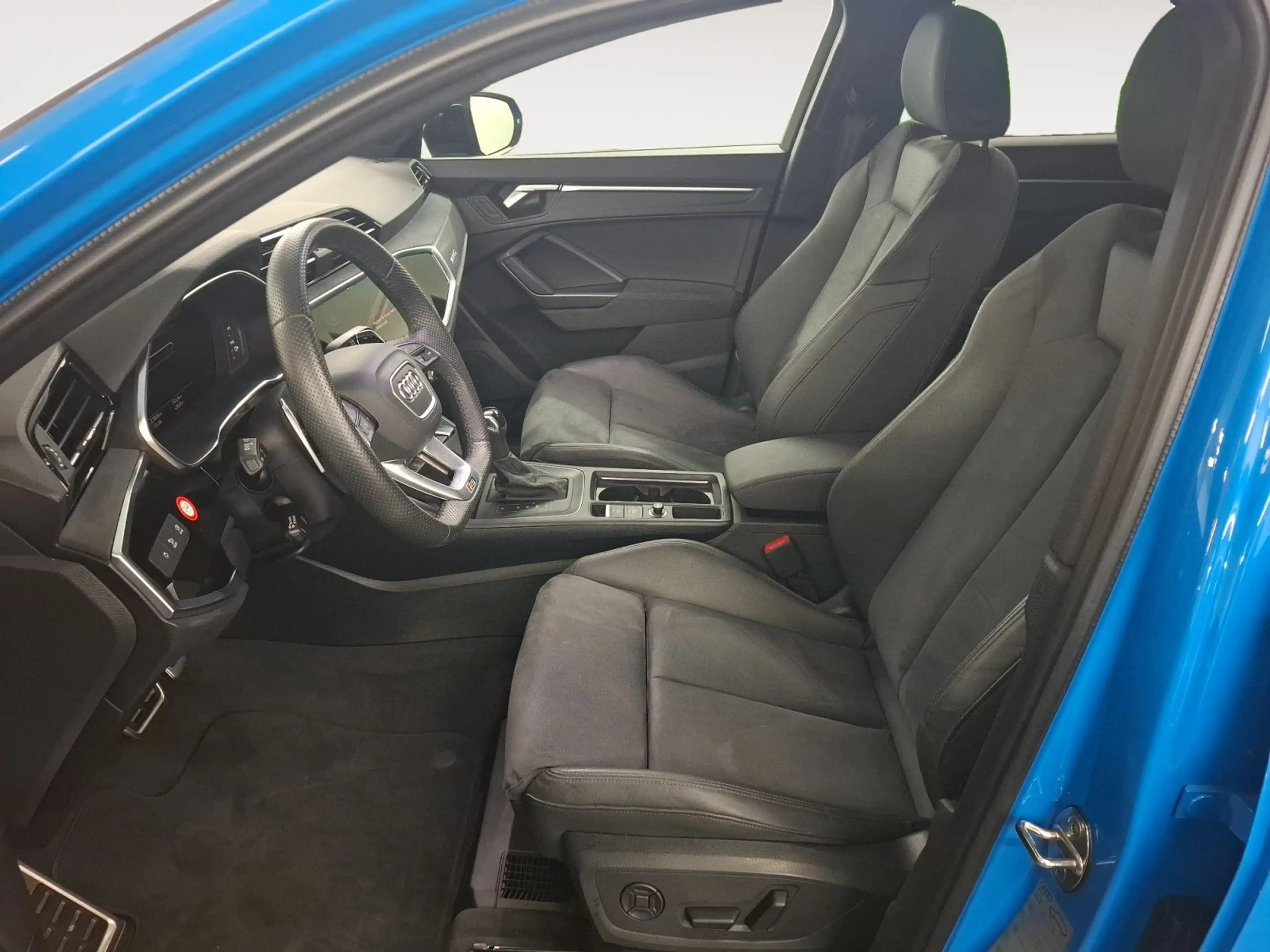 Audi RS Q3 Sportback 2.5 TFSI quattro AHK Sonos 20´´ — photo 8