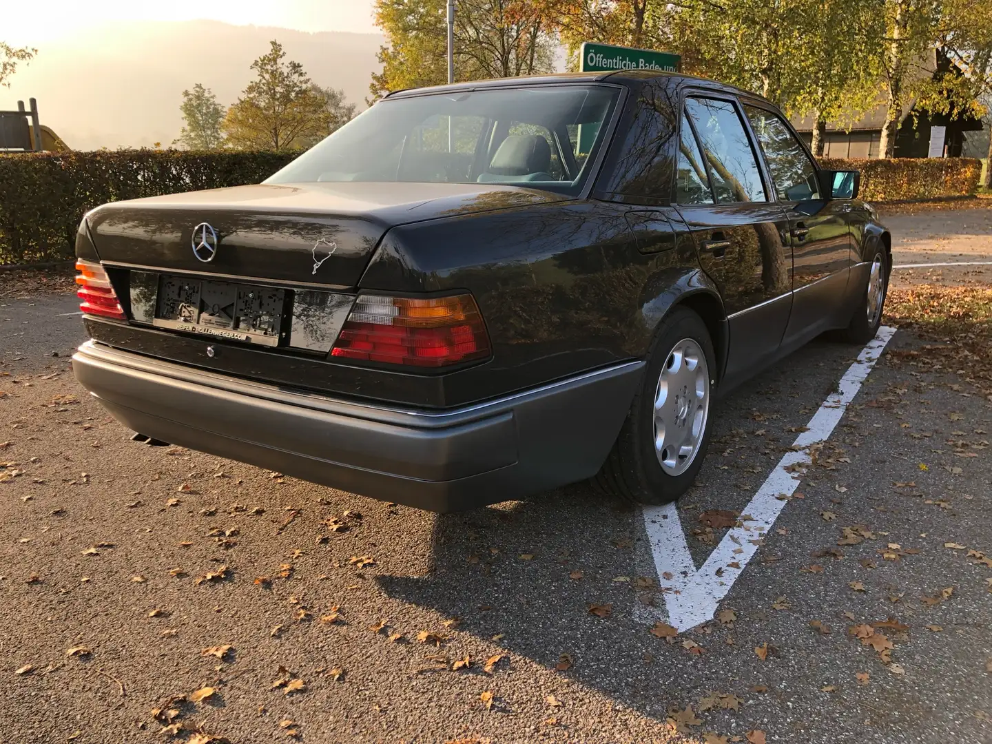 Mercedes-Benz E 500 Negru - 2