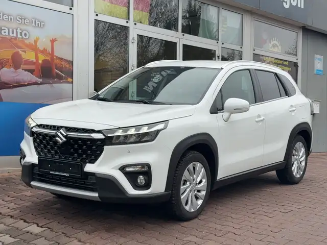 Suzuki SX4 S-Cross Club hybrid