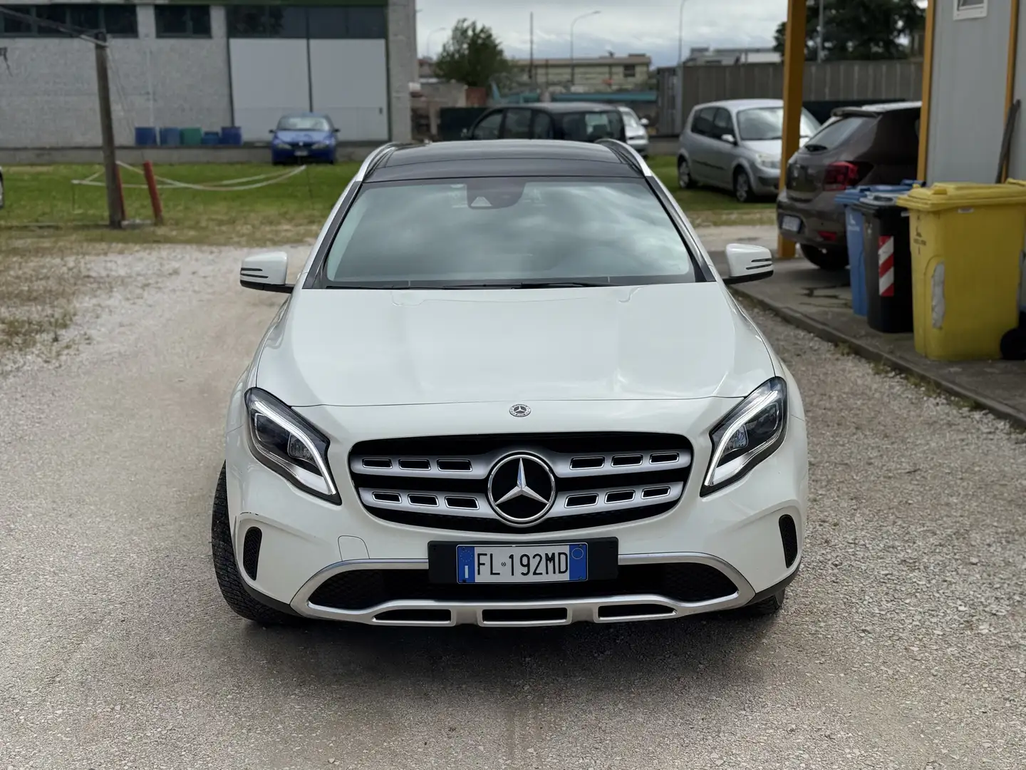 Mercedes-Benz GLA 180 d Business auto - 1