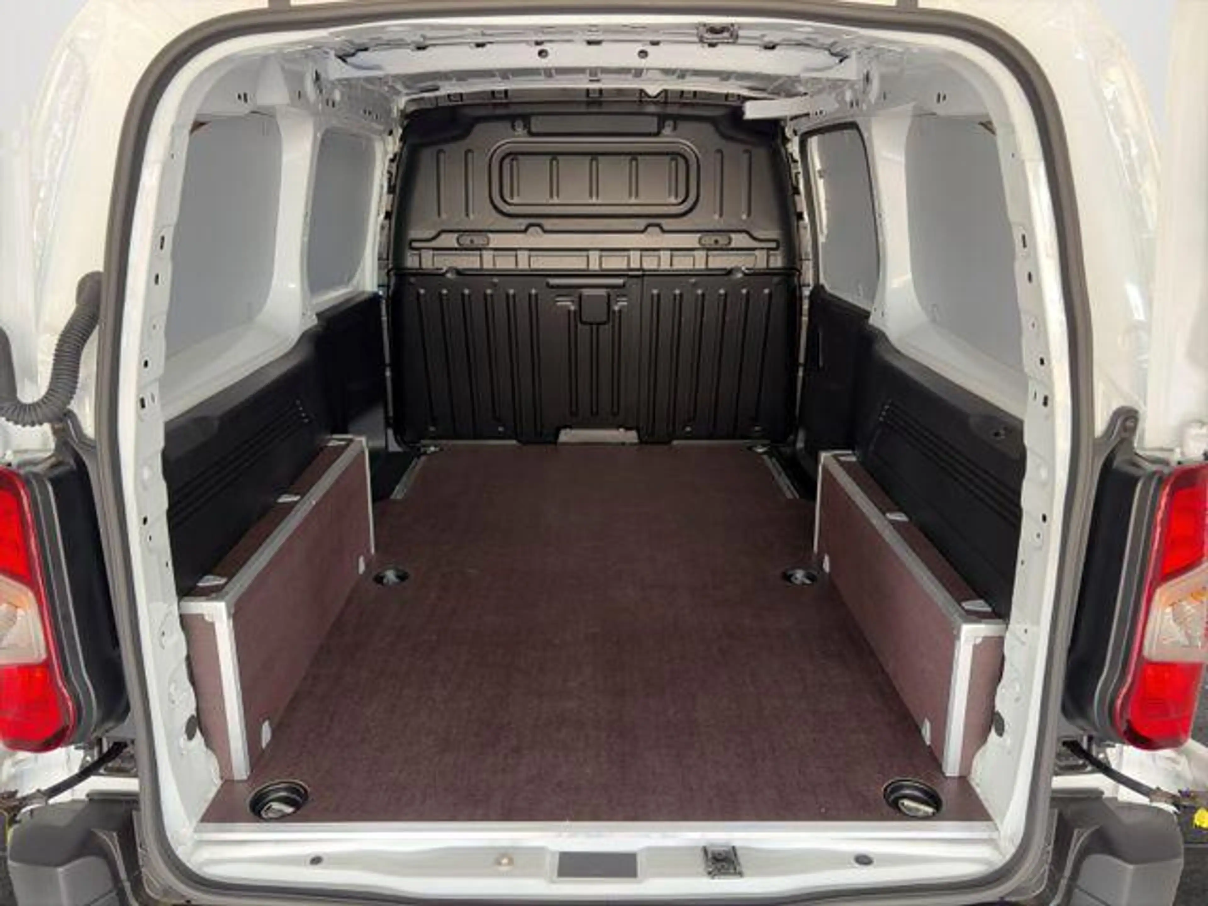 Opel Combo XL L2 Edition 1.5/10"BS/HOLZBODEN 75 kW (102 PS... — photo 10