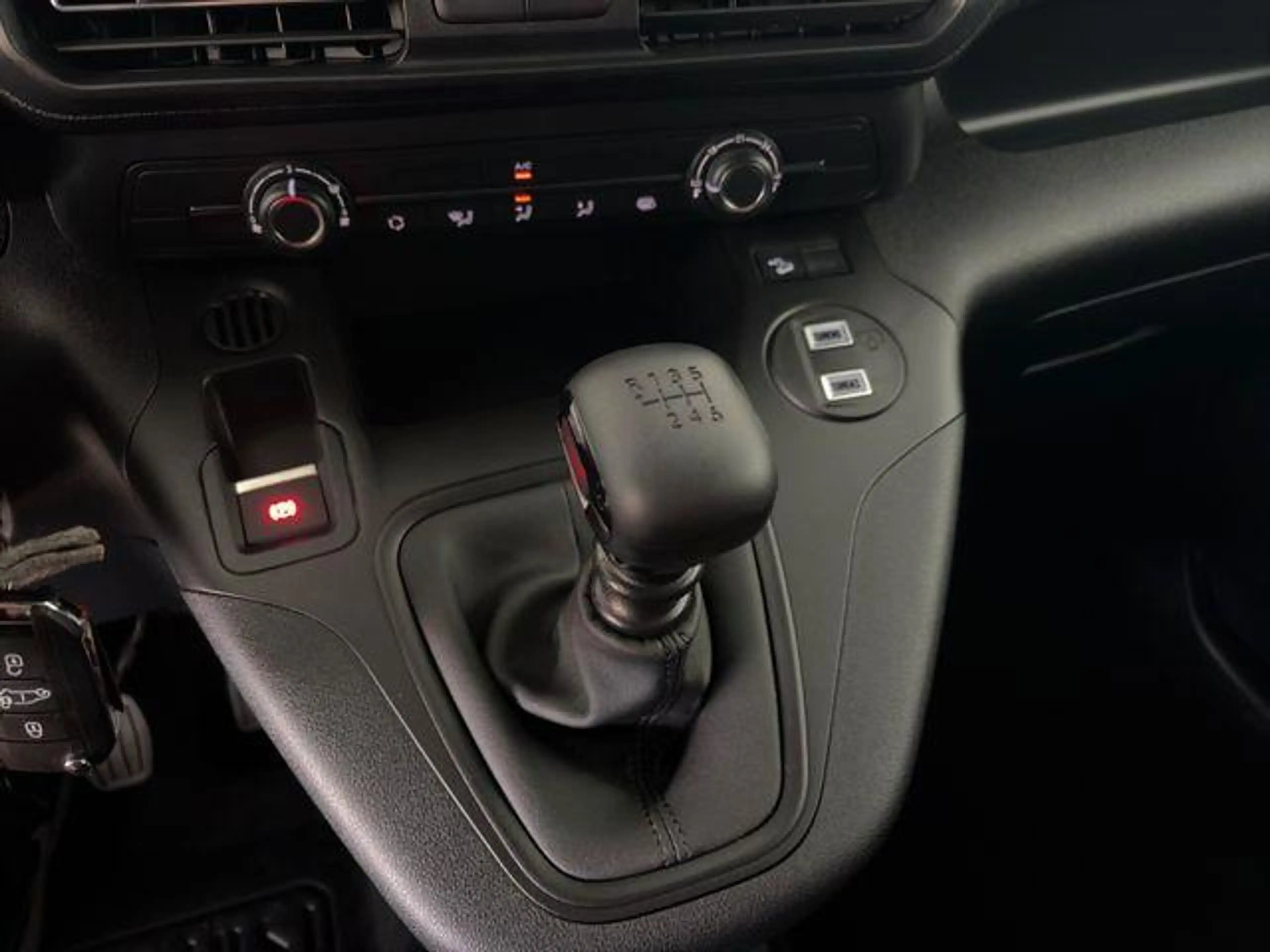 Opel Combo XL L2 Edition 1.5/10"BS/HOLZBODEN 75 kW (102 PS... — photo 12