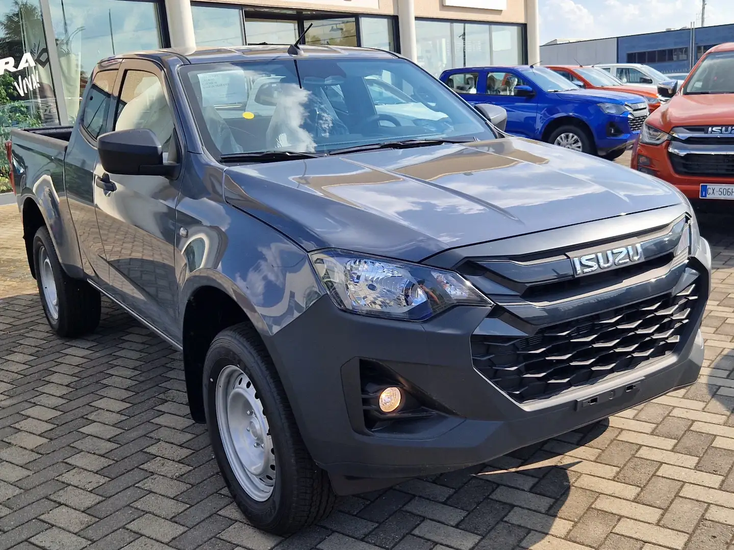 Isuzu D-Max N60 B SPACE CAB Grigio - 2
